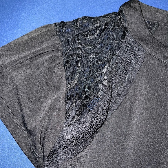 NWOT TORRID FIT&FLARE TOP - Picture 5 of 9